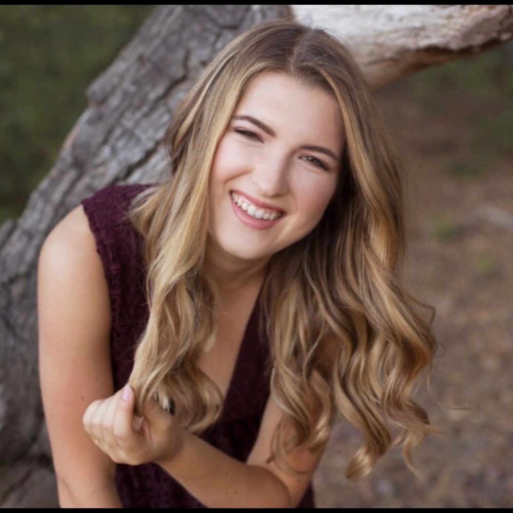 Meet your Posher, Emilie